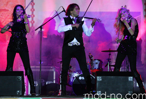 Alina Migas, Oleg Paula, Jelena Palakowa. Fotofakt. PALLADIUM Electric Band
