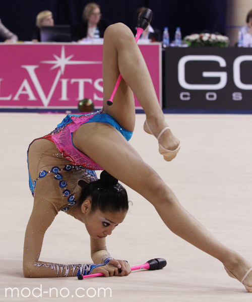 Алия Асымова. Выступление казахских гимнасток — Этап Кубка Мира 2013
