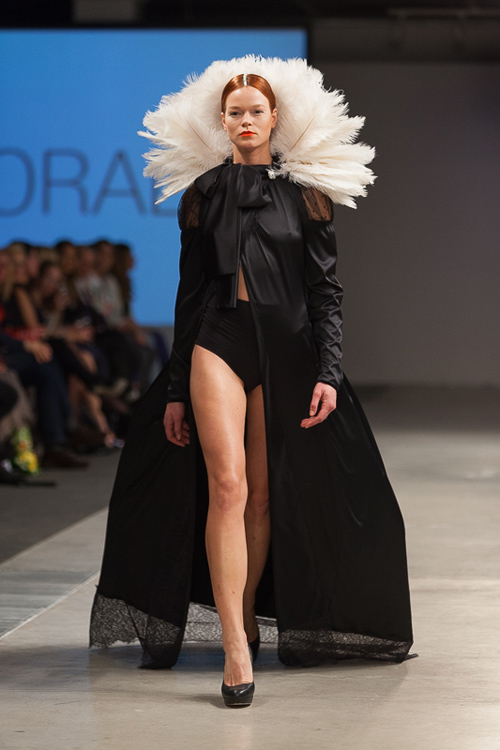 Desfile de Amoralle — Riga Fashion Week SS14