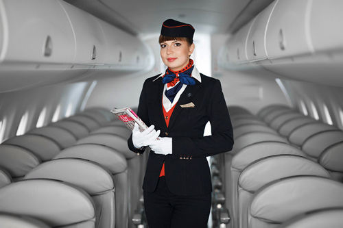 Нова форма бортпровідників авіакомпанії "Білавіа" (наряди й образи: білі рукавички)