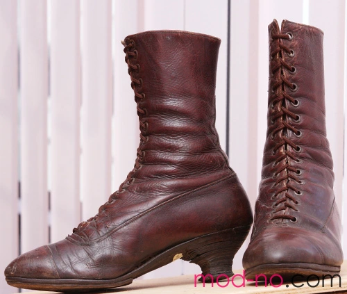 Покупка 1930 года. Полусапожки со шнуровкой