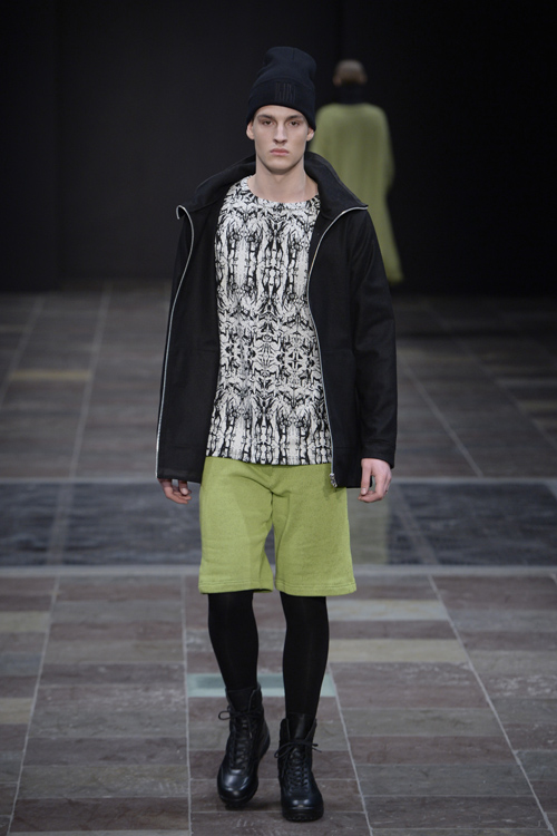 Pokaz BIBI CHEMNITZ — Copenhagen Fashion Week AW14/15 (ubrania i obraz: szorty zielone, kurtka czarna)