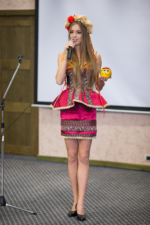 Дзіяна Барысава (Ульянаўск). Удзельніцы "Міс Расія 2014" паказалі нацыянальныя касцюмы