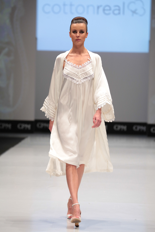 Cottonreal lingerie show — CPM FW15/16 (looks: ivory peignoir)