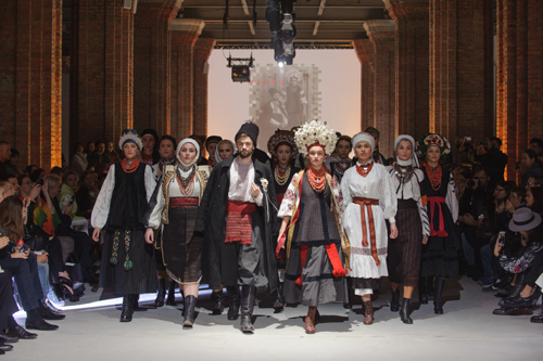 Tsentr istoriyi vbrannya show — Ukrainian Fashion Week SS16