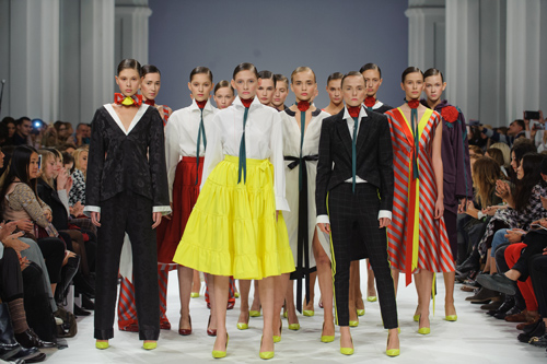 Modenschau von Label One — Ukrainian Fashion Week SS17