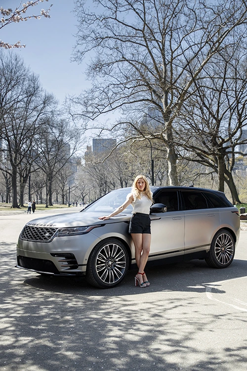 Элли Голдинг. Элли Голдинг презентовала новый Range Rover Velar